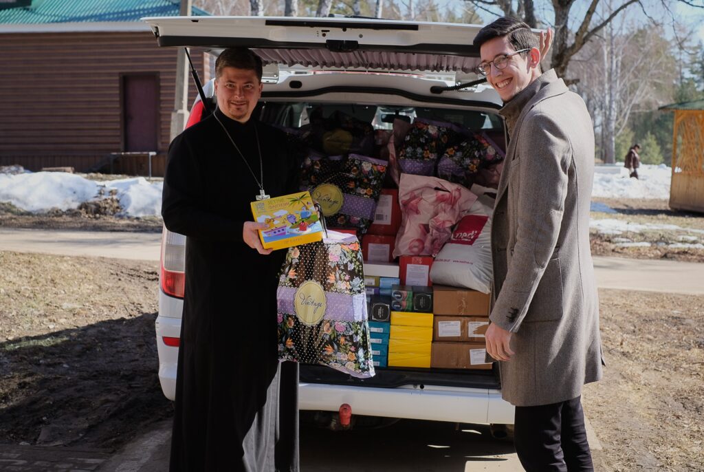 Отдел по делам молодёжи г.Москвы оказал гуманитарную поддержку беженцам из Донбасса